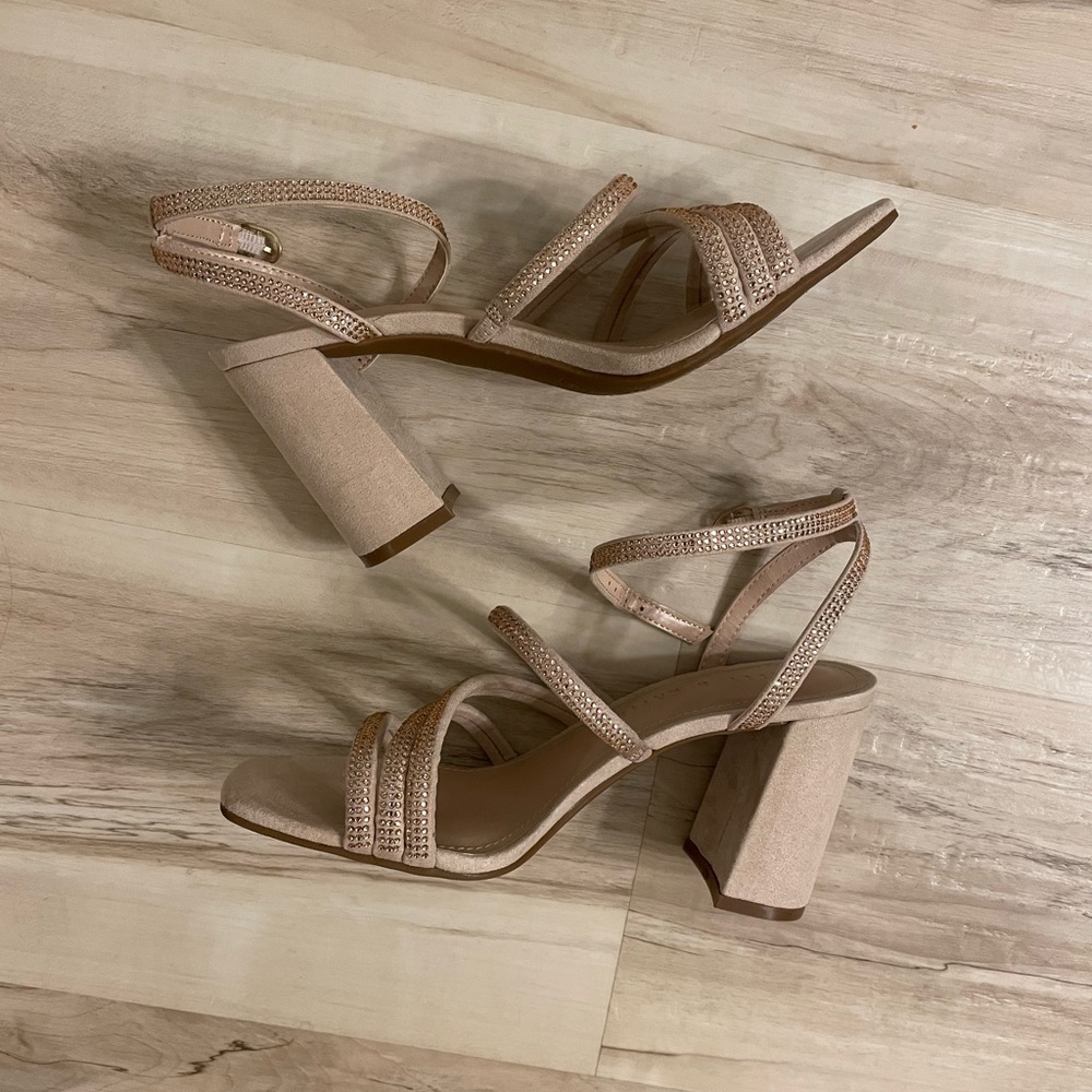 Kelly & Katie DSW Sandals